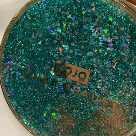 Blue Glitter Snow Globe Circle Eyeshadow Palette with 11 Colors - NIB - Picture 16 of 16